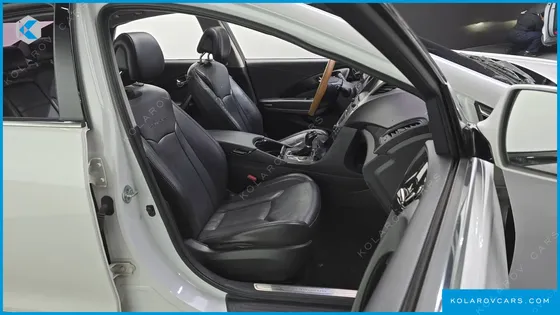 HYUNDAI GRANDEUR HG240 MODERN