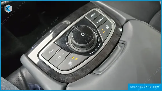HYUNDAI GRANDEUR HG240 MODERN