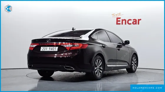 HYUNDAI GRANDEUR HG240 LUXURY