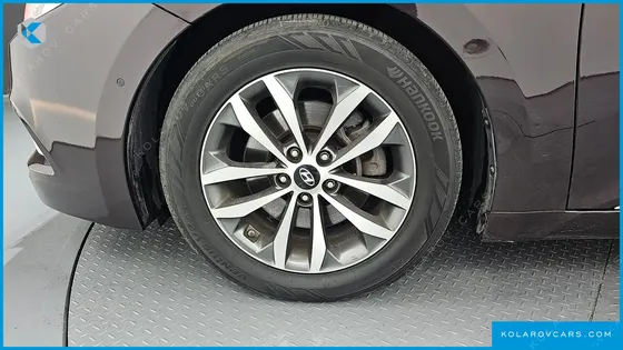 HYUNDAI GRANDEUR HG240 LUXURY