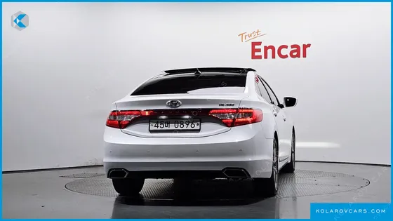 HYUNDAI GRANDEUR HG240 MODERN