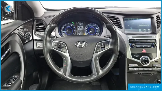 HYUNDAI GRANDEUR HG240 MODERN
