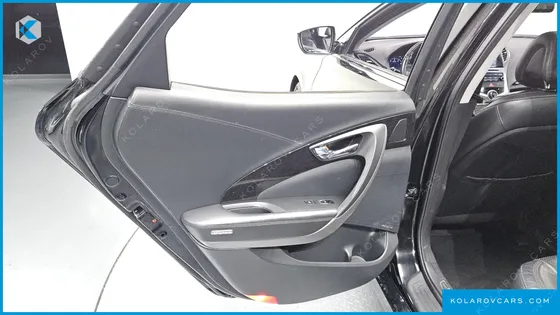 HYUNDAI GRANDEUR HG240 MODERN