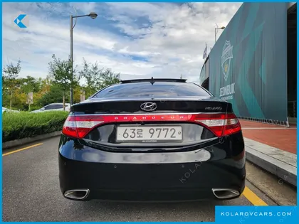 HYUNDAI GRANDEUR HG240 MODERN