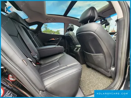 HYUNDAI GRANDEUR HG240 MODERN