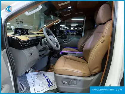 HYUNDAI STARIA HEV 1.6 LOUNGE 9-SEATER