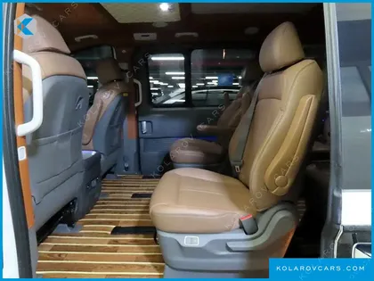 HYUNDAI STARIA HEV 1.6 LOUNGE 9-SEATER