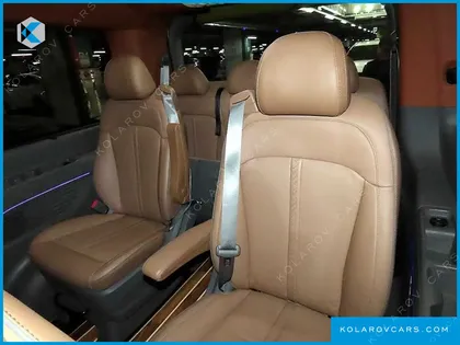 HYUNDAI STARIA HEV 1.6 LOUNGE 9-SEATER