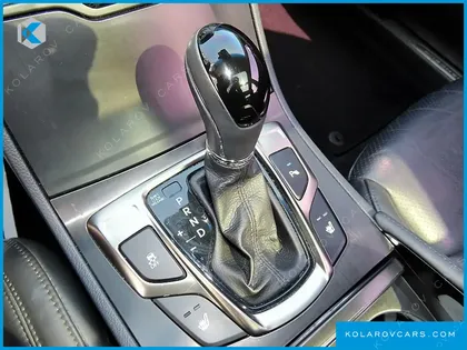HYUNDAI GRANDEUR HG240 MODERN