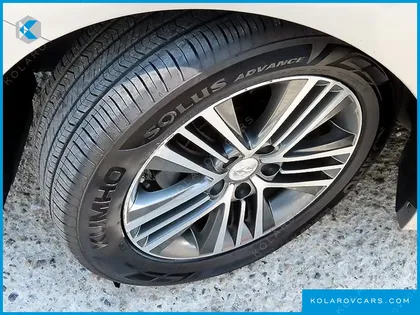 HYUNDAI GRANDEUR HG240 MODERN