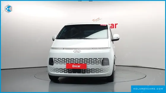 HYUNDAI STARIA CARGO 5-SEATER