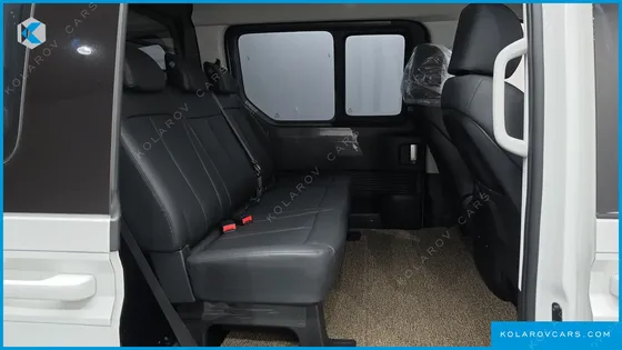 HYUNDAI STARIA CARGO 5-SEATER