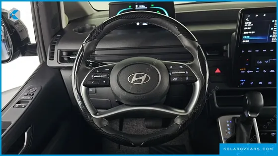 HYUNDAI STARIA HEV 1.6 TOURER 11-SEATER