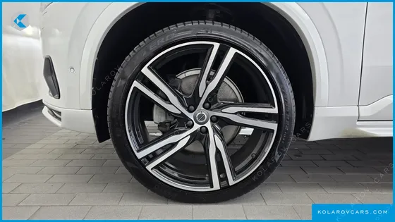 VOLVO XC90 D5 R-DESIGN