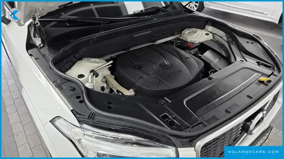 VOLVO XC90 D5 R-DESIGN