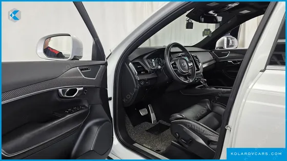 VOLVO XC90 D5 R-DESIGN