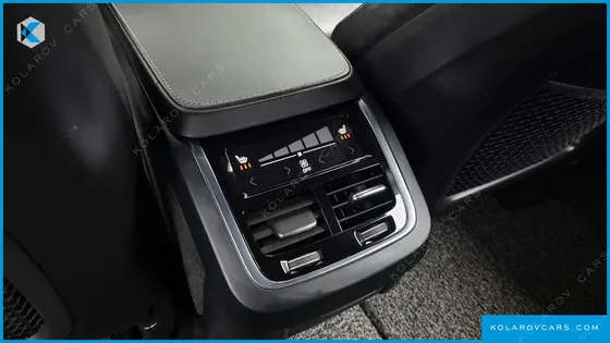 VOLVO XC90 D5 R-DESIGN