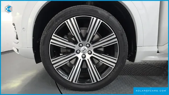 VOLVO XC90 T8 ULTIMATE BRIGHT HYBRID
