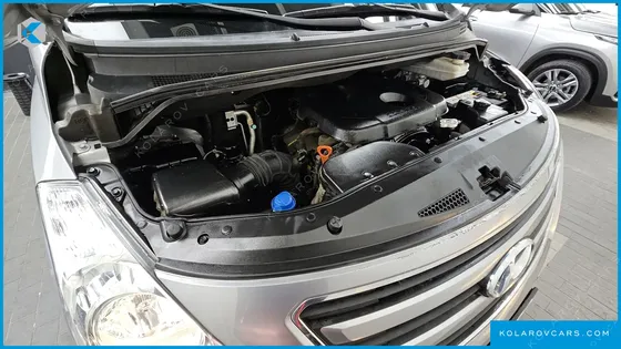 HYUNDAI STAREX 4WD 11-SEATER WAGON