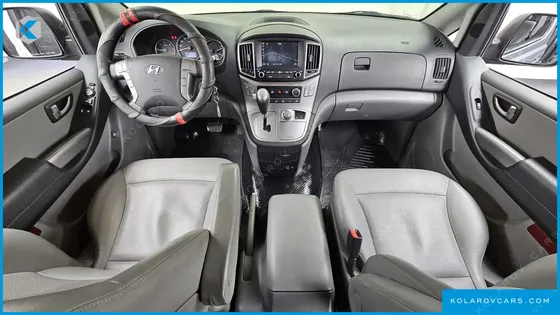 HYUNDAI STAREX 4WD 11-SEATER WAGON
