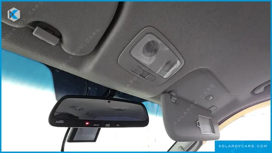 HYUNDAI STAREX 4WD 11-SEATER WAGON