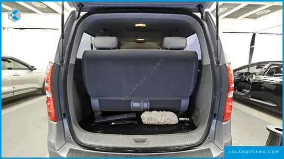 HYUNDAI STAREX 4WD 11-SEATER WAGON