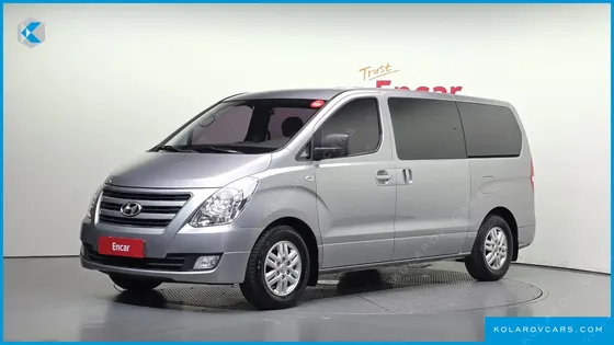 HYUNDAI STAREX 5-SEATER VAN