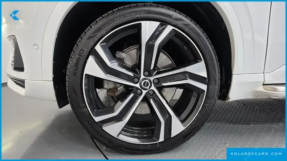 VOLVO XC90 T8 R-DESIGN HYBRID