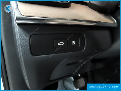 VOLVO XC90 T8 ULTRA BRIGHT HYBRID