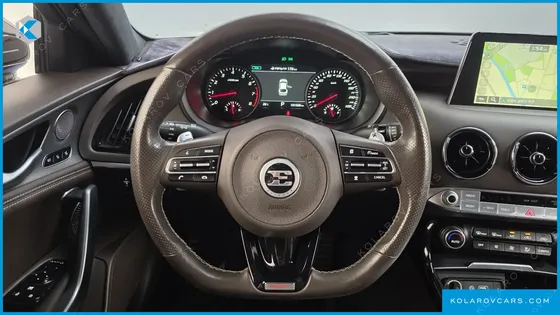 KIA STINGER 3.3 TURBO AWD