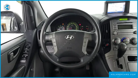 HYUNDAI STAREX 12-SEATER WAGON