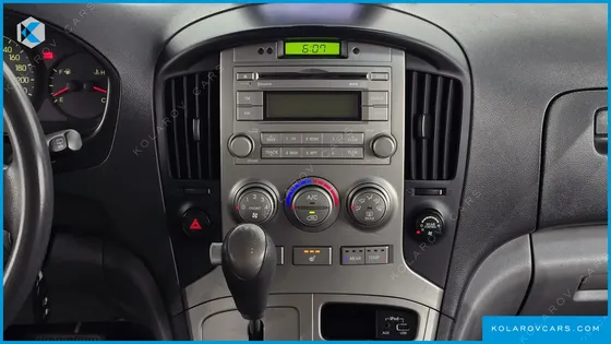 HYUNDAI STAREX 12-SEATER WAGON