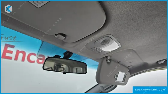 HYUNDAI STAREX 12-SEATER WAGON