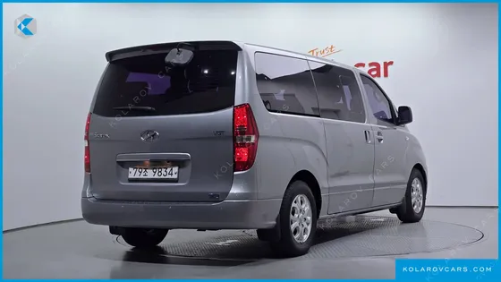 HYUNDAI STAREX 12-SEATER WAGON