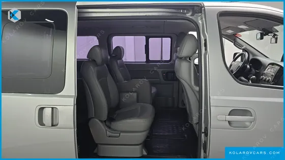 HYUNDAI STAREX 12-SEATER WAGON