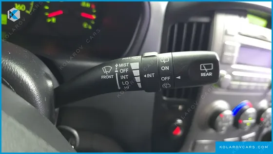 HYUNDAI STAREX 12-SEATER WAGON