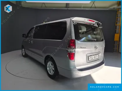 HYUNDAI STAREX 11-SEATER WAGON