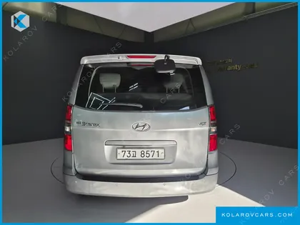 HYUNDAI STAREX 11-SEATER WAGON