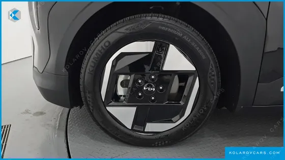 KIA EV3 STANDARD 2WD