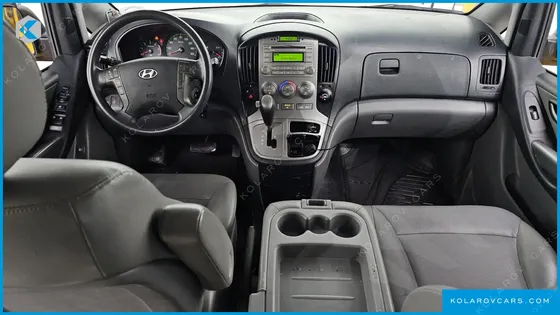 HYUNDAI STAREX GUARD CAR OF CHILDREN