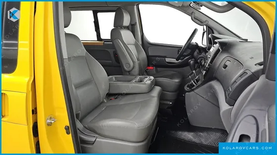 HYUNDAI STAREX GUARD CAR OF CHILDREN