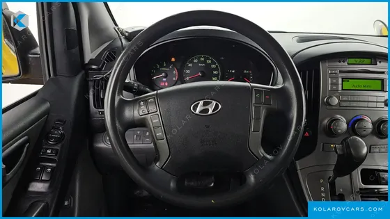 HYUNDAI STAREX GUARD CAR OF CHILDREN