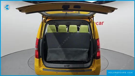 HYUNDAI STAREX GUARD CAR OF CHILDREN