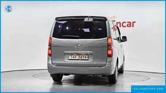 HYUNDAI STAREX 12-SEATER WAGON