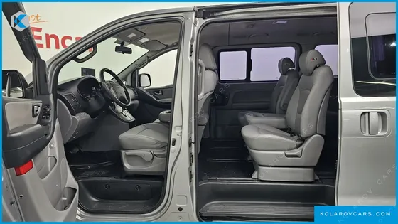 HYUNDAI STAREX 12-SEATER WAGON