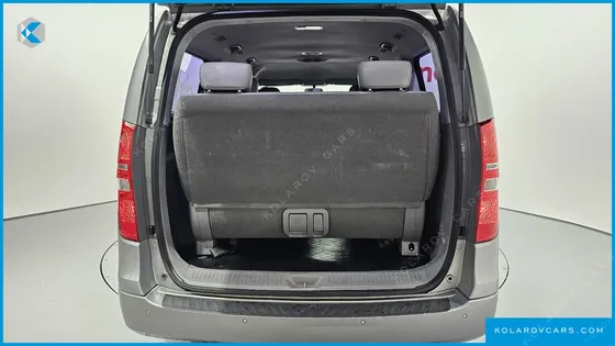 HYUNDAI STAREX 12-SEATER WAGON