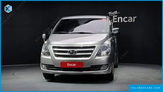 HYUNDAI STAREX 12-SEATER WAGON