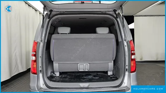 HYUNDAI STAREX 12-SEATER WAGON