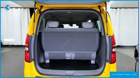 HYUNDAI STAREX GUARD CAR OF CHILDREN