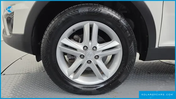 KGM - SSANGYONG KORANDO 2.0 CVS 2WD